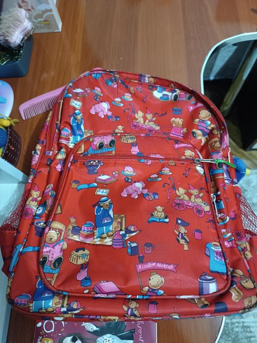 Сумка рюкзак сотилади