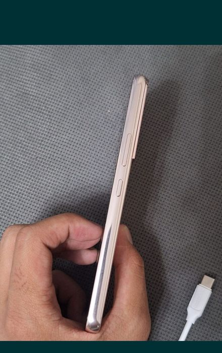 Samsung S22 флагмон компакт