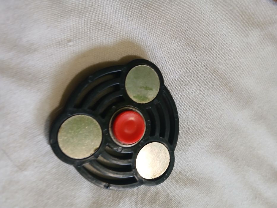 Играчка върти се забавно ,беше хит за деца