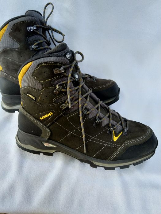 Bocanci Lowa 42 Vantage