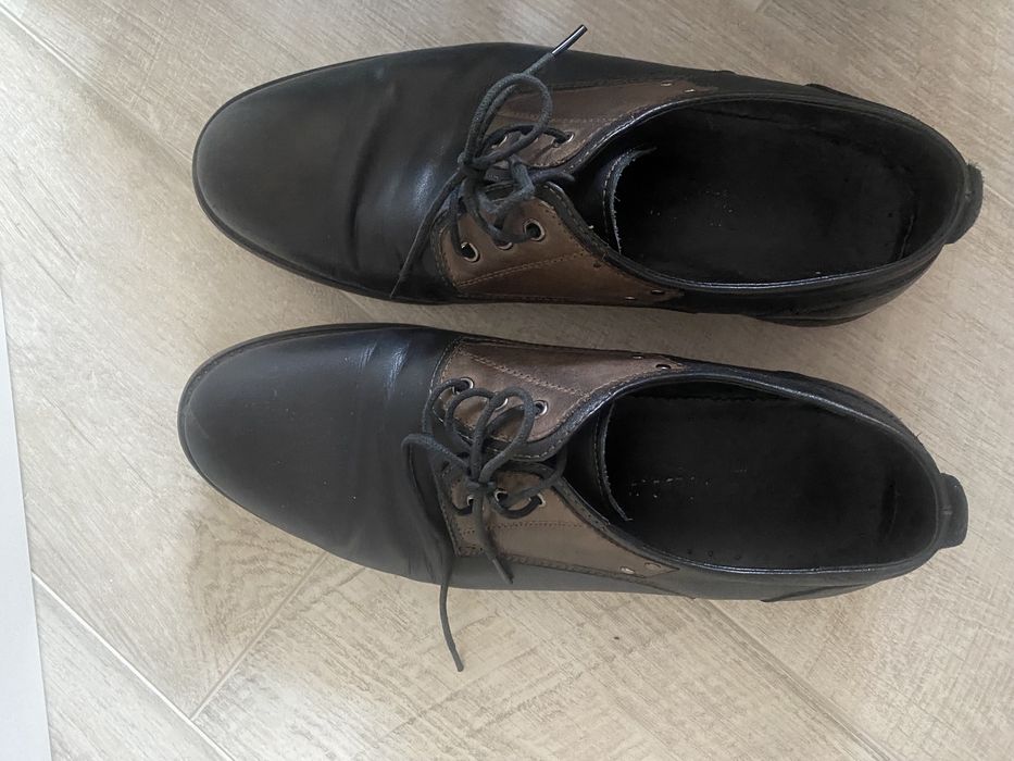 Продам мужские обуви  в хорошем состоянии размер 43