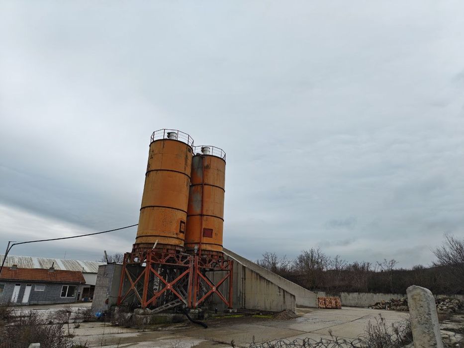 Бетонов възел със лиценз