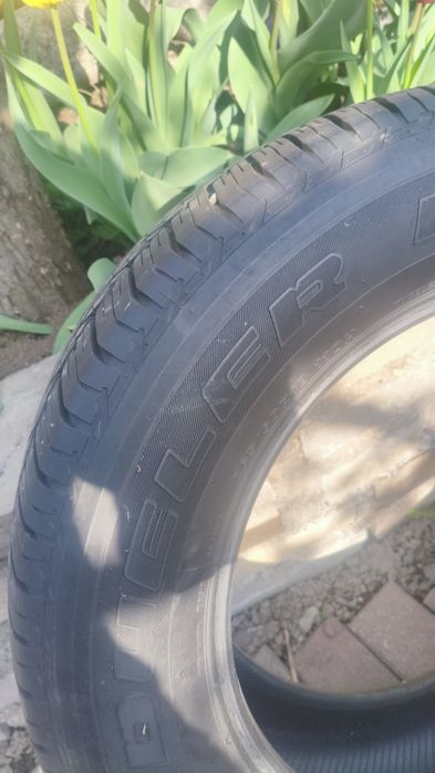 Bridgestone Dueler H/T 684II.