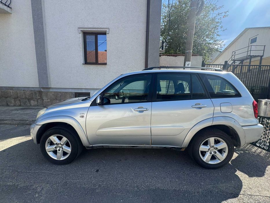 Toyota RAV4 2.0 D-4D 4x4 - stare functionala foarte buna
