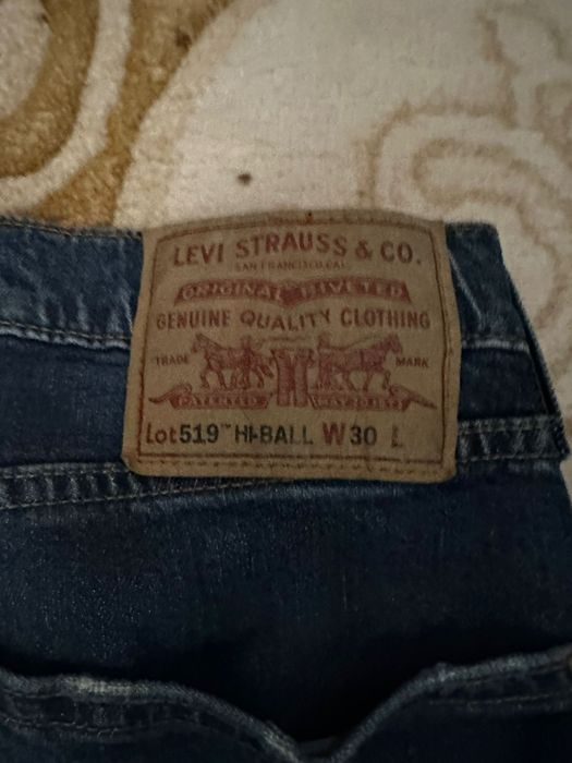 Blugi levis marimea 46 noi nepurtati