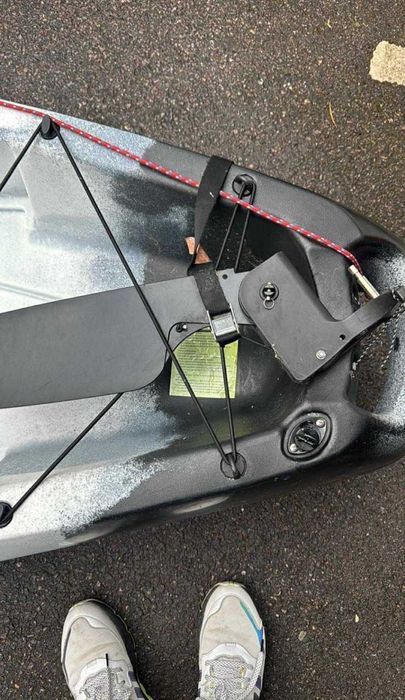 Риболовен каяк с педали + много аксесоари