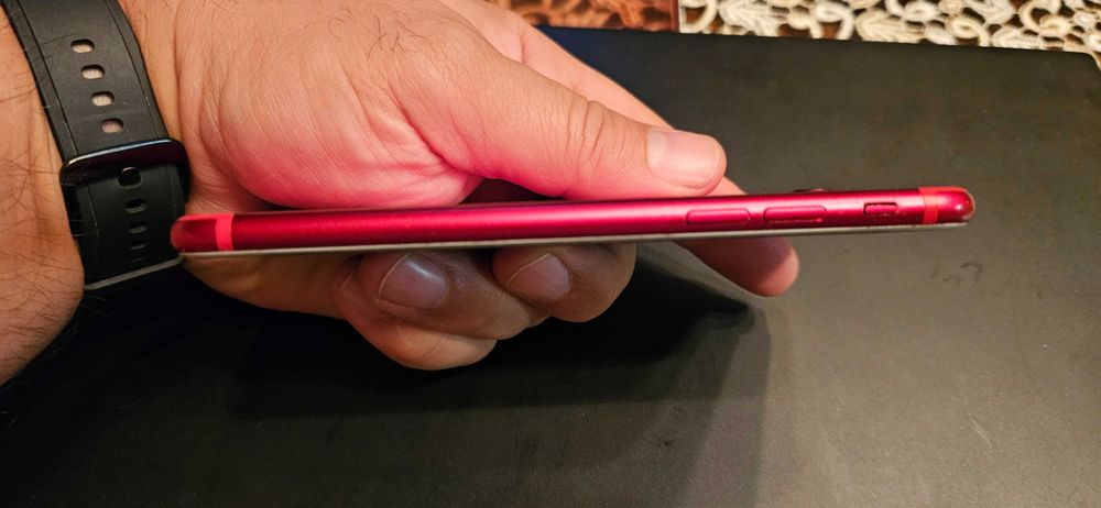 iPhone 7 Red product