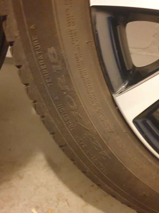 4 х Оригинални джанти Toyota C-HR с гуми 225 50 18цола
