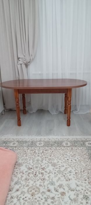 Продам стол в отличном состоянии