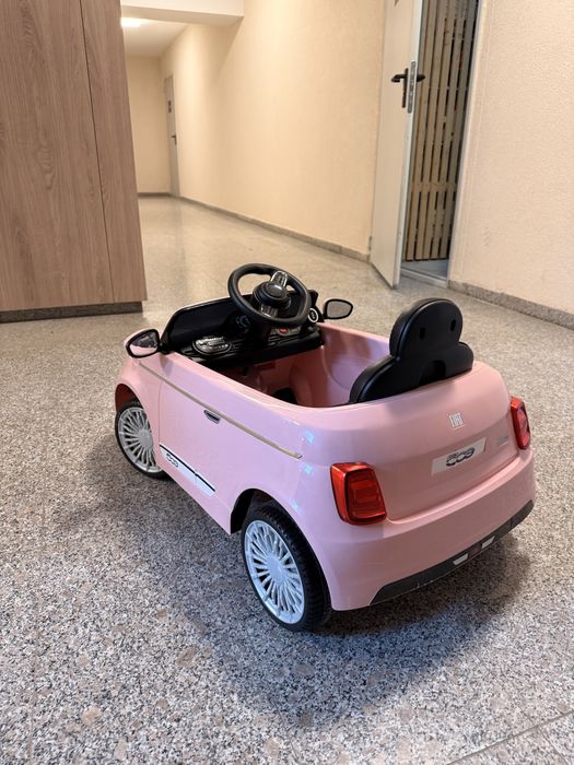 Masinuta electrica copii Fiat 500 roz cu telecomanda