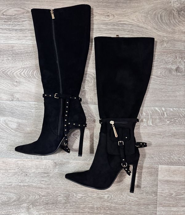 Сапоги на шпильке новые!