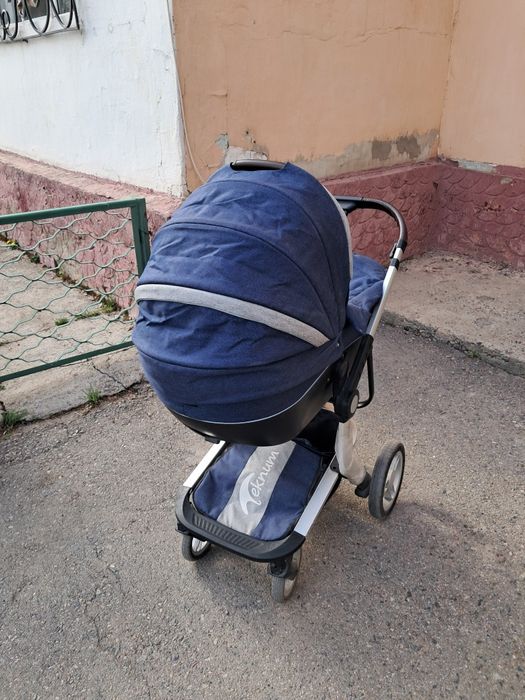 Коляска 2 в 1 в отличном состоянии