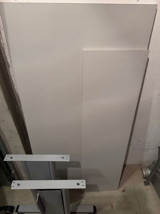 Офис бюро - в отлично състояние