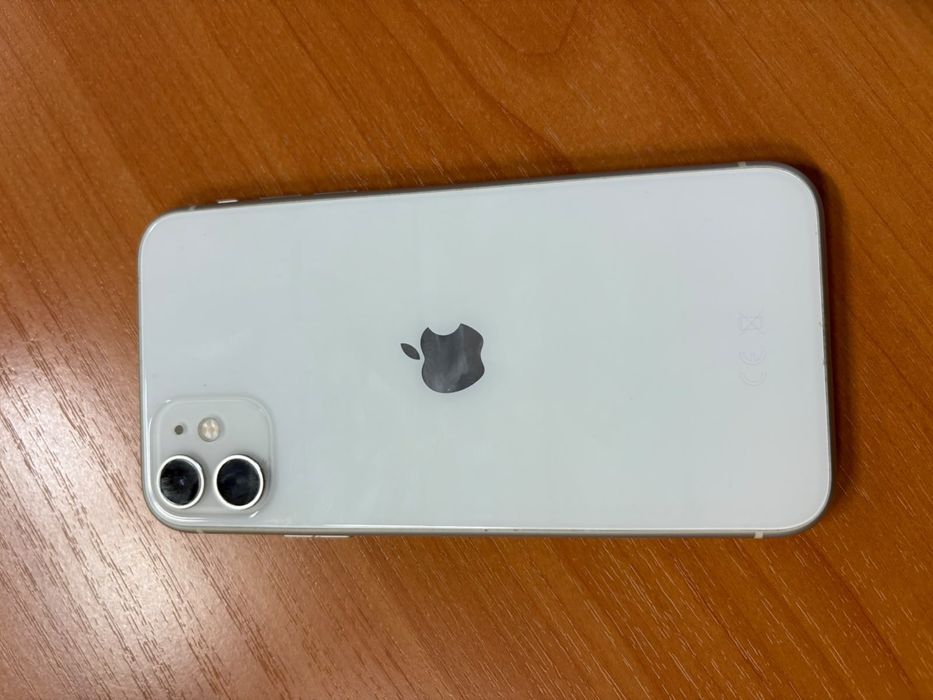 Iphone 11 в хорошем состоянии