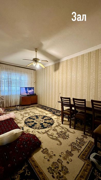 Продам свою 4-х комнатную кв. в Янгиюле! Дом 4-этажный,  2 - этаж!