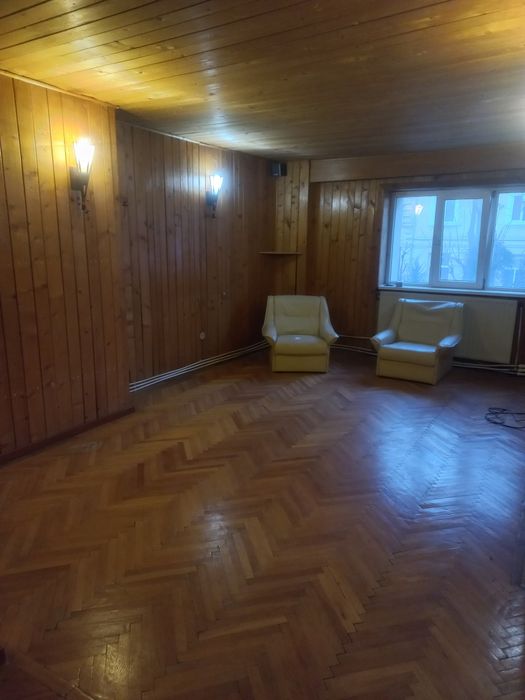 Inchiriez apartament 4 camere