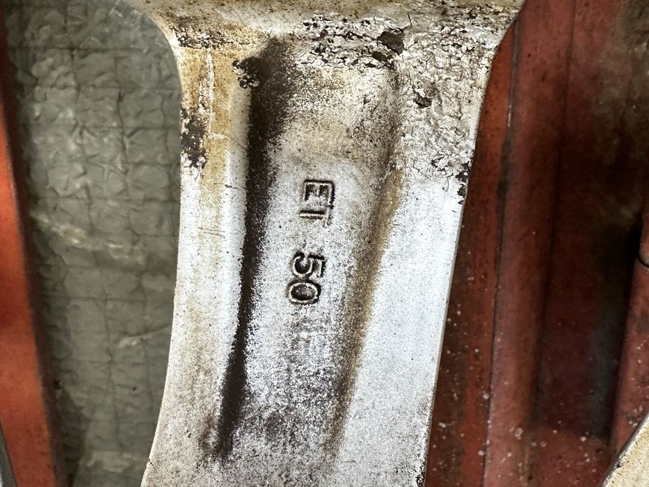 Джанти VW/Volkswagen 16+ Зимни гуми Barum Polaris