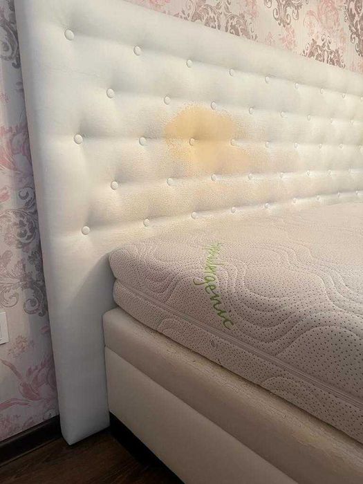 кровать для спальни