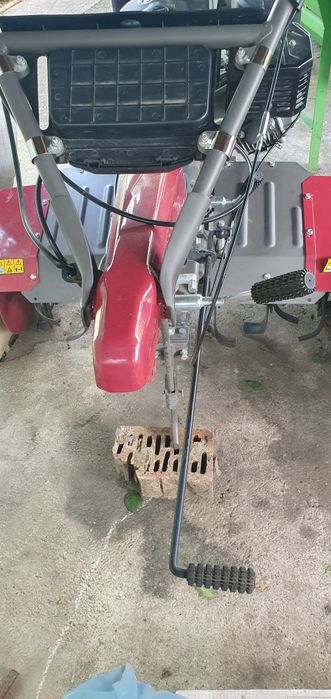 Vând motocultor wema