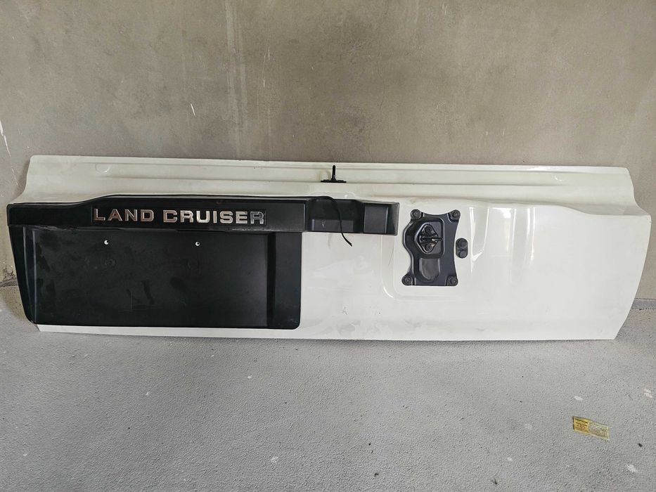 Продаются запчасти Toyota LAND CRUISER 200!