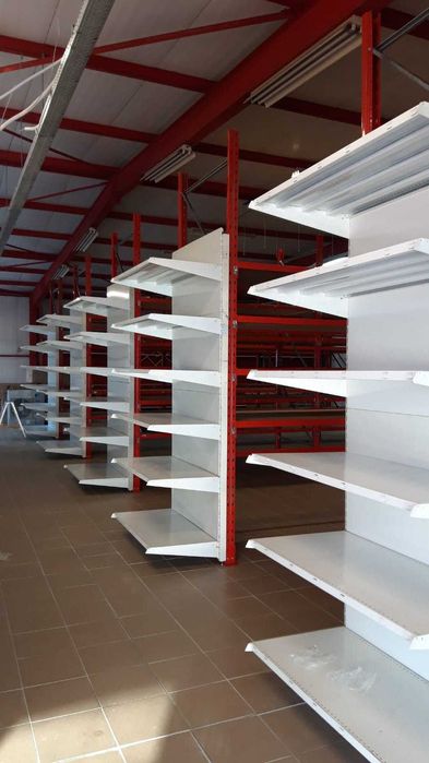 Rafturi metalice  pentru magazin