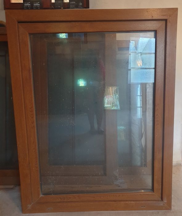 Vând geamuri și ușă termopan stejar,se vând toate/împreună!!