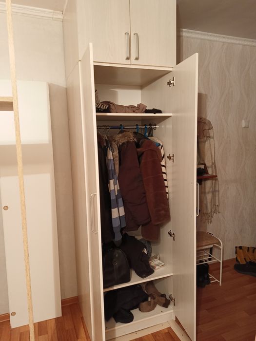 Шкаф плательный с антресолью