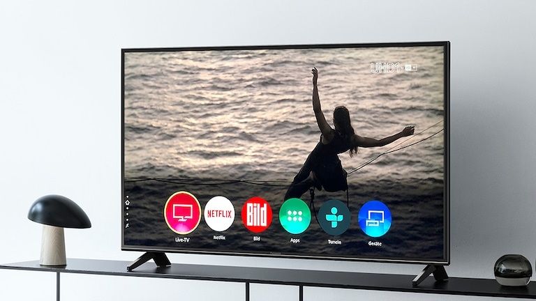 Vând Televizoare LED Smart 4K UHD sau Simple. Diferite Mărimi Mărci