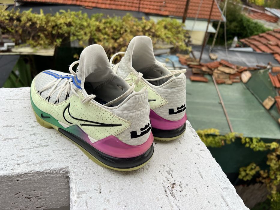 Nike LeBron 17 46