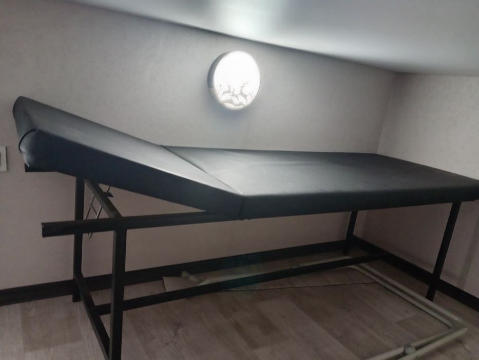 Продаётся кушетка