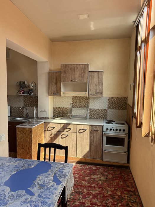 Ibn sino 1 da uy sotiladi