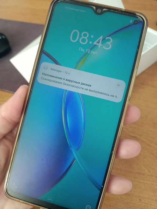 VIVO  Y27s телефон