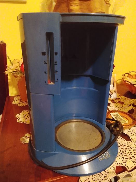 Se vinde aparat de făcut cafea și ceai