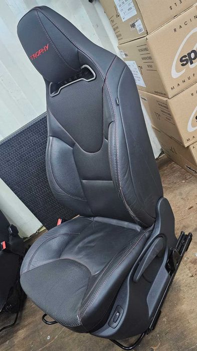 Scaune TROPHY Clio RS4 _ OEM Renault