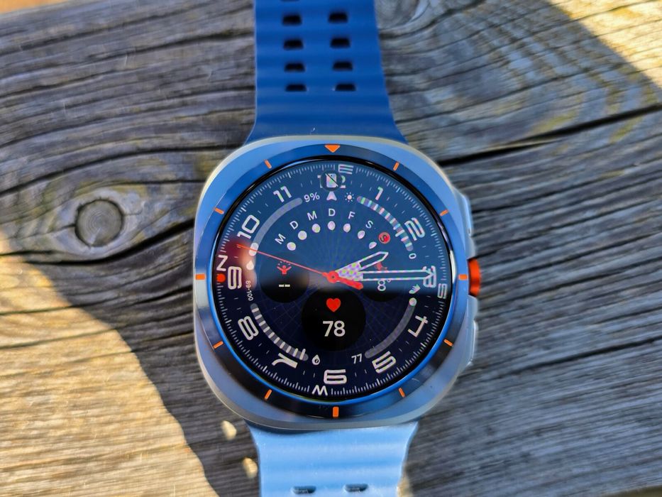 Galaxy watch ultra 2025 в идеале новые