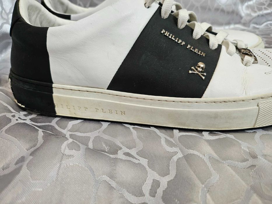 Продават се мъжки кецки филип плейн