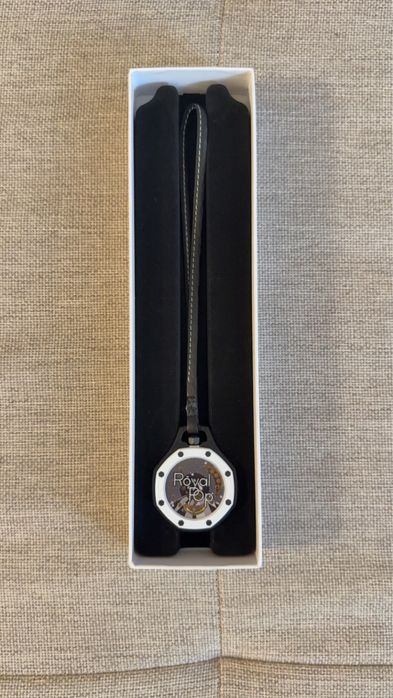 AP x Swatch Ocho Negro Чисто Нов
