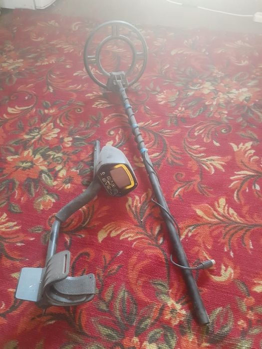 Метало искатель  ..