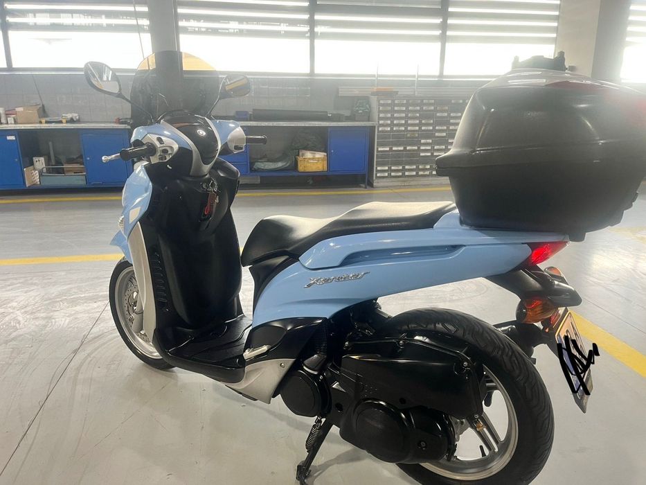 Скутер Yamaha Xenter