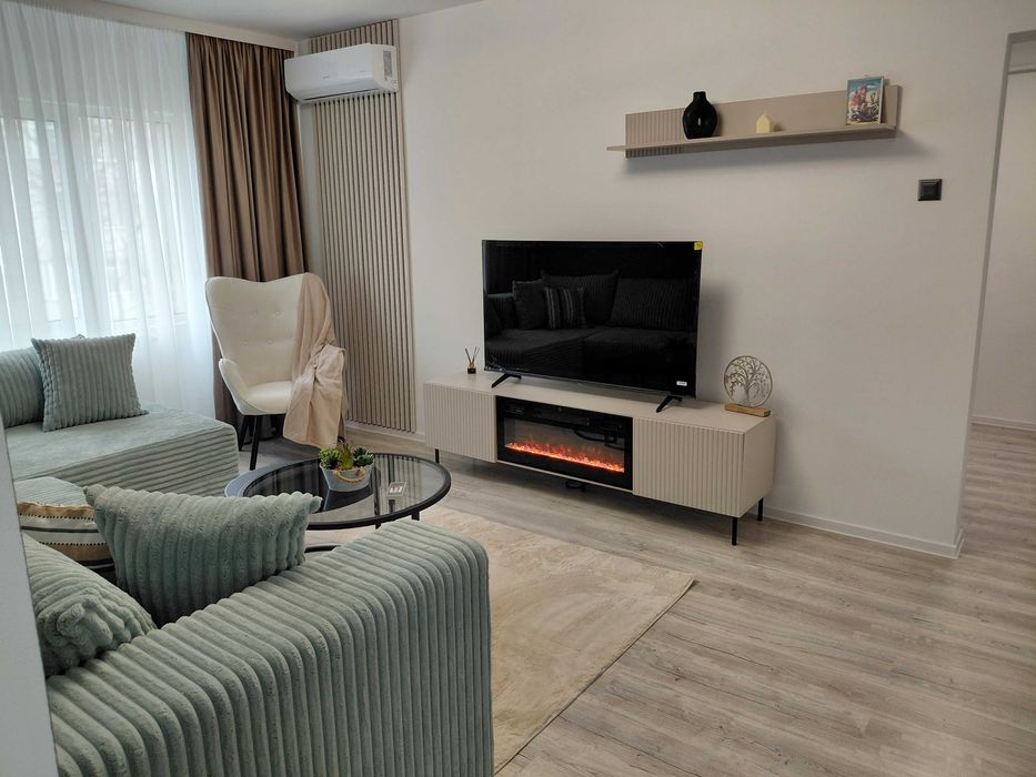 Apartament 3 camere Micro 16, et. 2/4,renovat total,mobilat