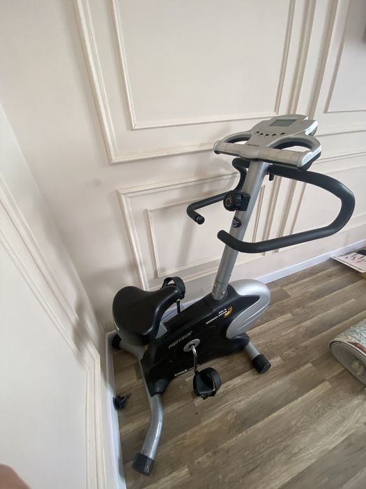 Вело тренажёр в очень отличном состоянии