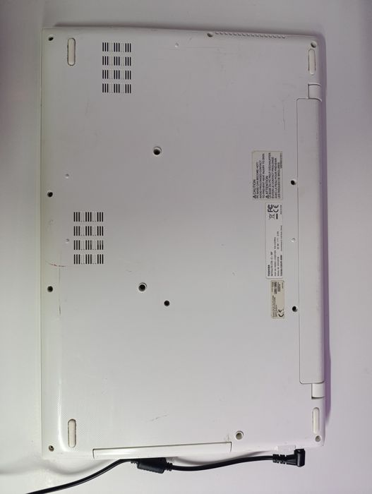 Laptop office 17.3 inch Toshiba c70 Intel Pentium 4nuclee