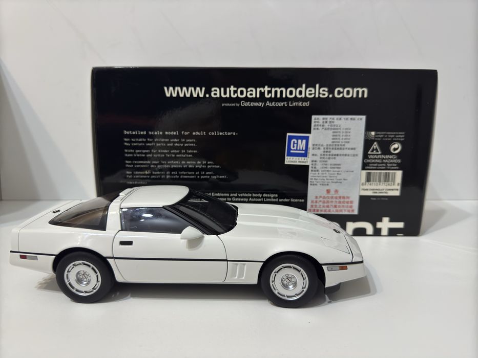 Модель 1/18 масштаб ( AUTOart )