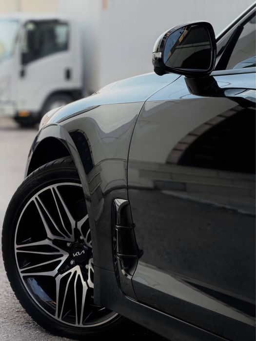 Kia Stinger full 2023