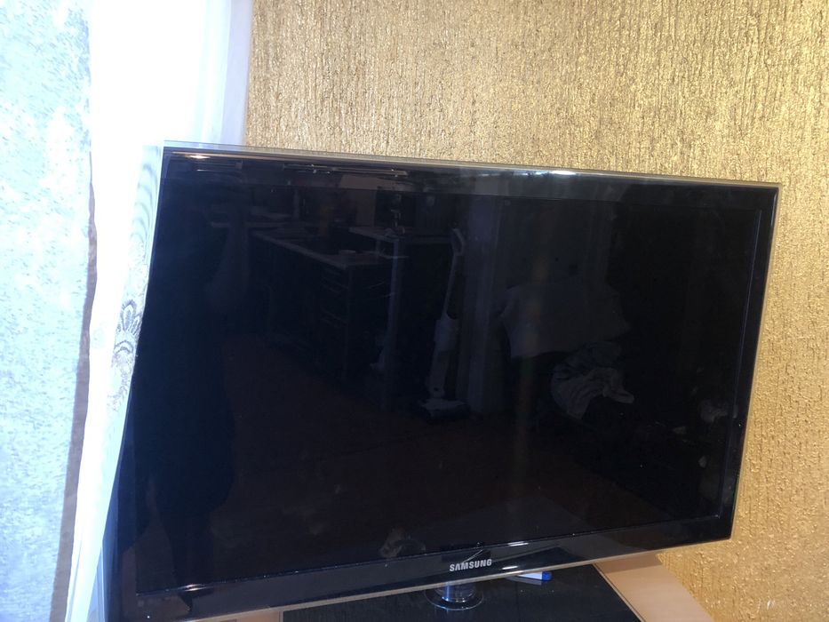 Продам телевизор 20000