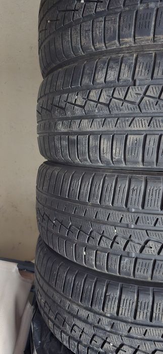 Vand anvelope iarna 225 55 r17 Yokohama