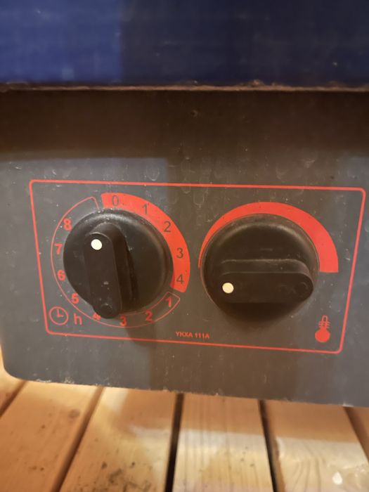 Sauna finlandeza 4-6 persoane, lemn masiv, soba Polar 9kw, 400V