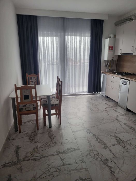 Închiriez apartmanet cu parcare subterană