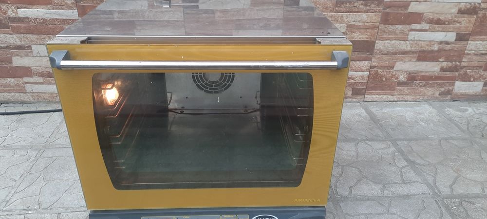 Машина за Тесто 20литра и Конвектомат Фурна UNOX  XF135 220V Дигитален Дисплей