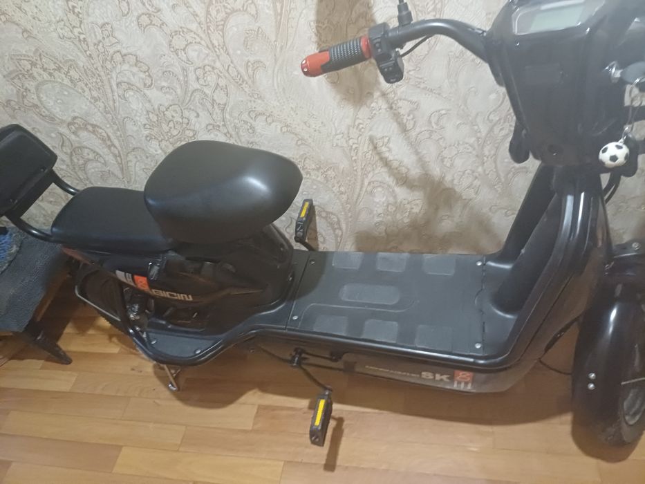 Электроскутер SK8